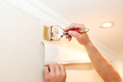 Pose de papier peint à Persquen — revêtements muraux et toiles de verre
